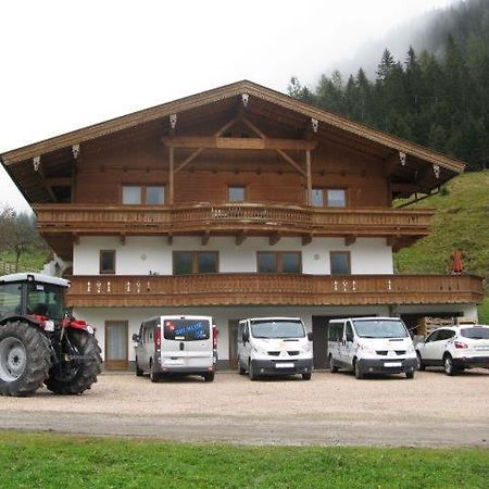 Aue, Ferienwohnung Tux Bagian luar foto